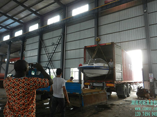 剛果金采金船發貨現場